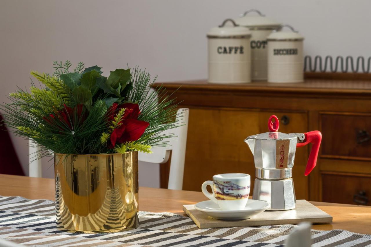 Giu Al Centro Bed & Breakfast Napoli Exterior foto
