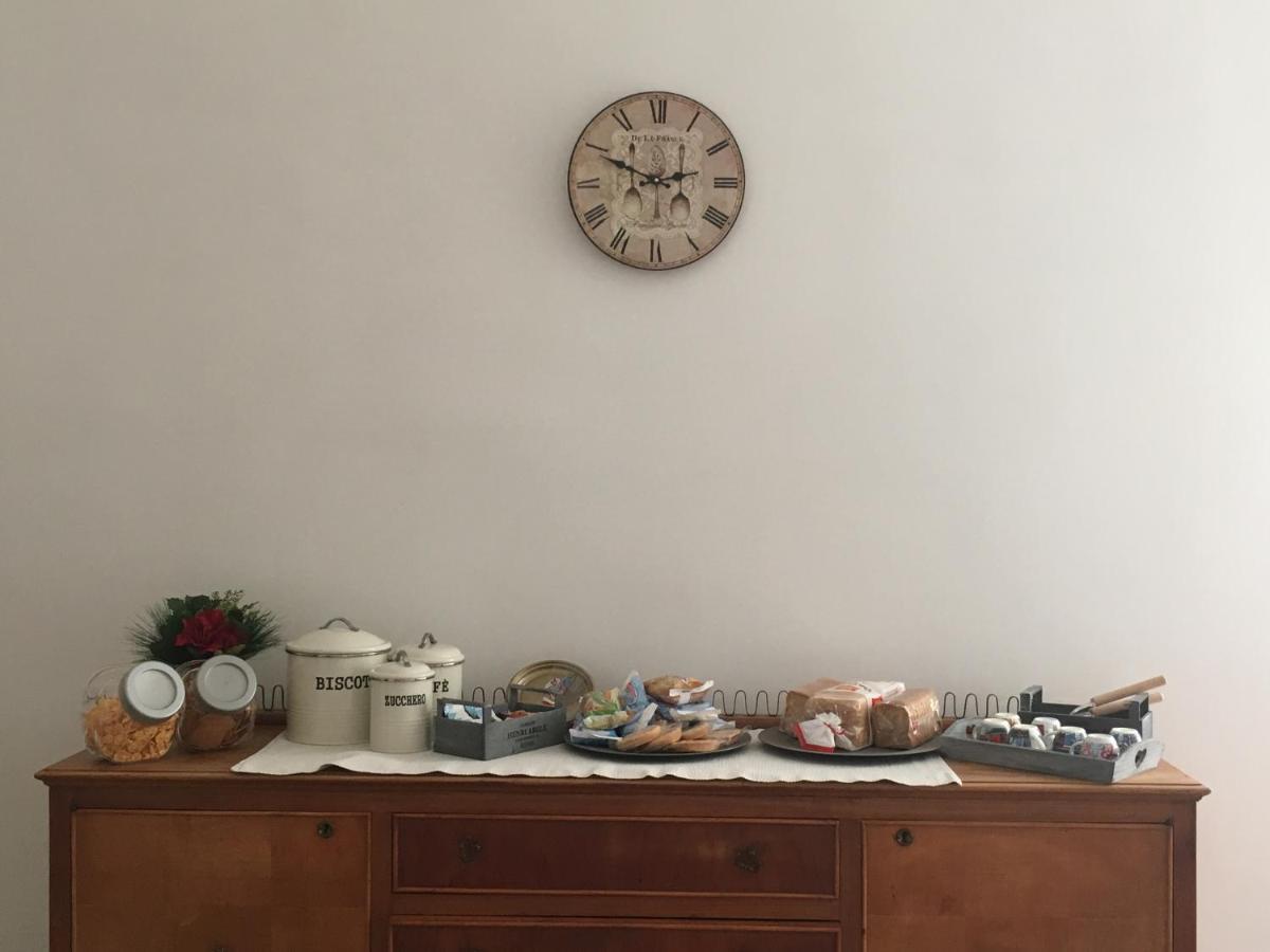 Giu Al Centro Bed & Breakfast Napoli Exterior foto