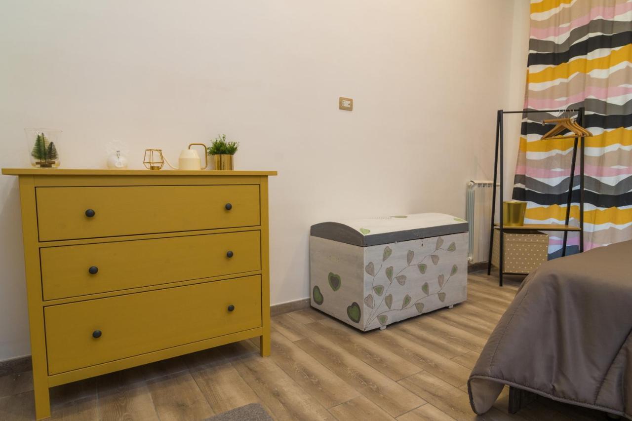 Giu Al Centro Bed & Breakfast Napoli Exterior foto
