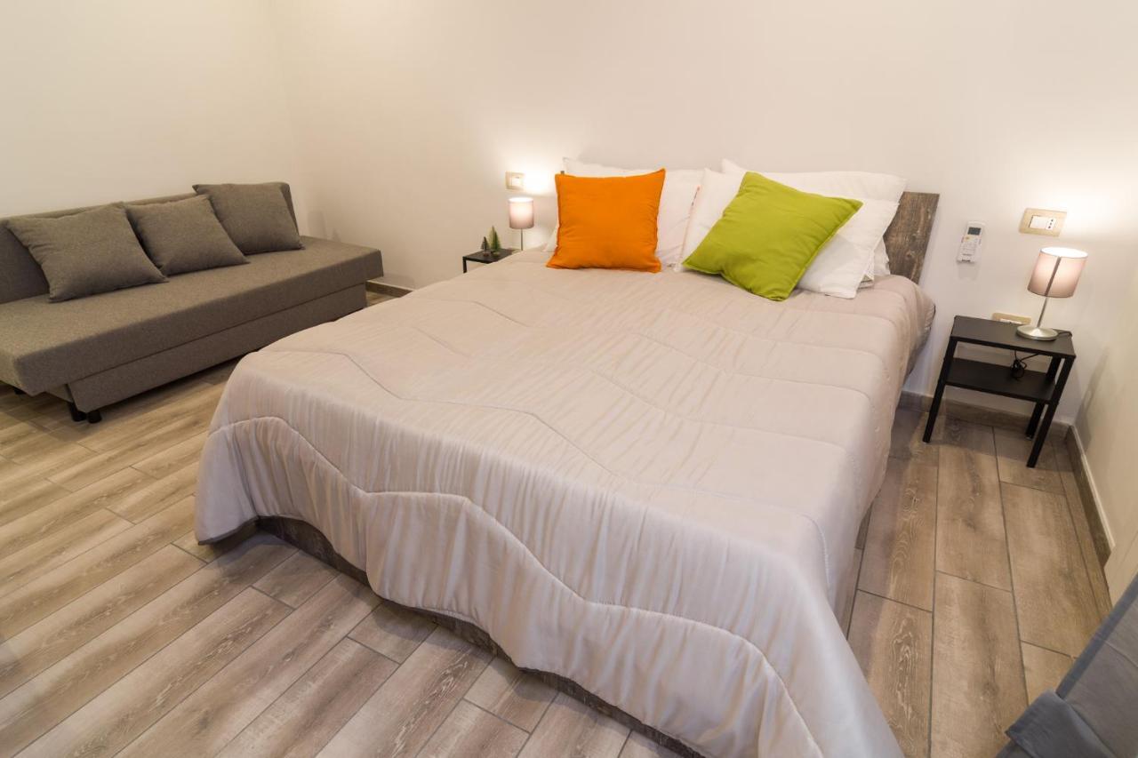 Giu Al Centro Bed & Breakfast Napoli Exterior foto