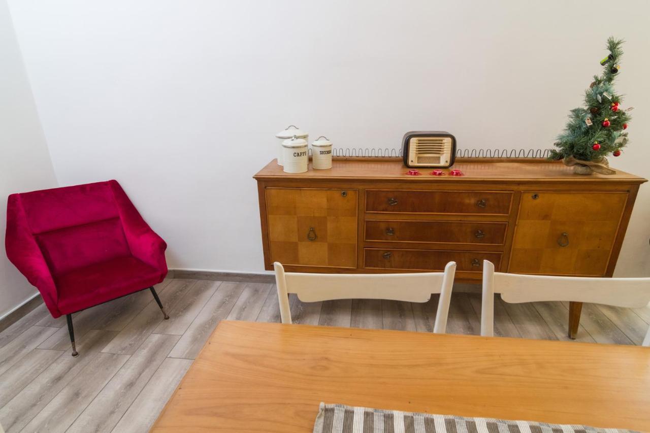 Giu Al Centro Bed & Breakfast Napoli Exterior foto