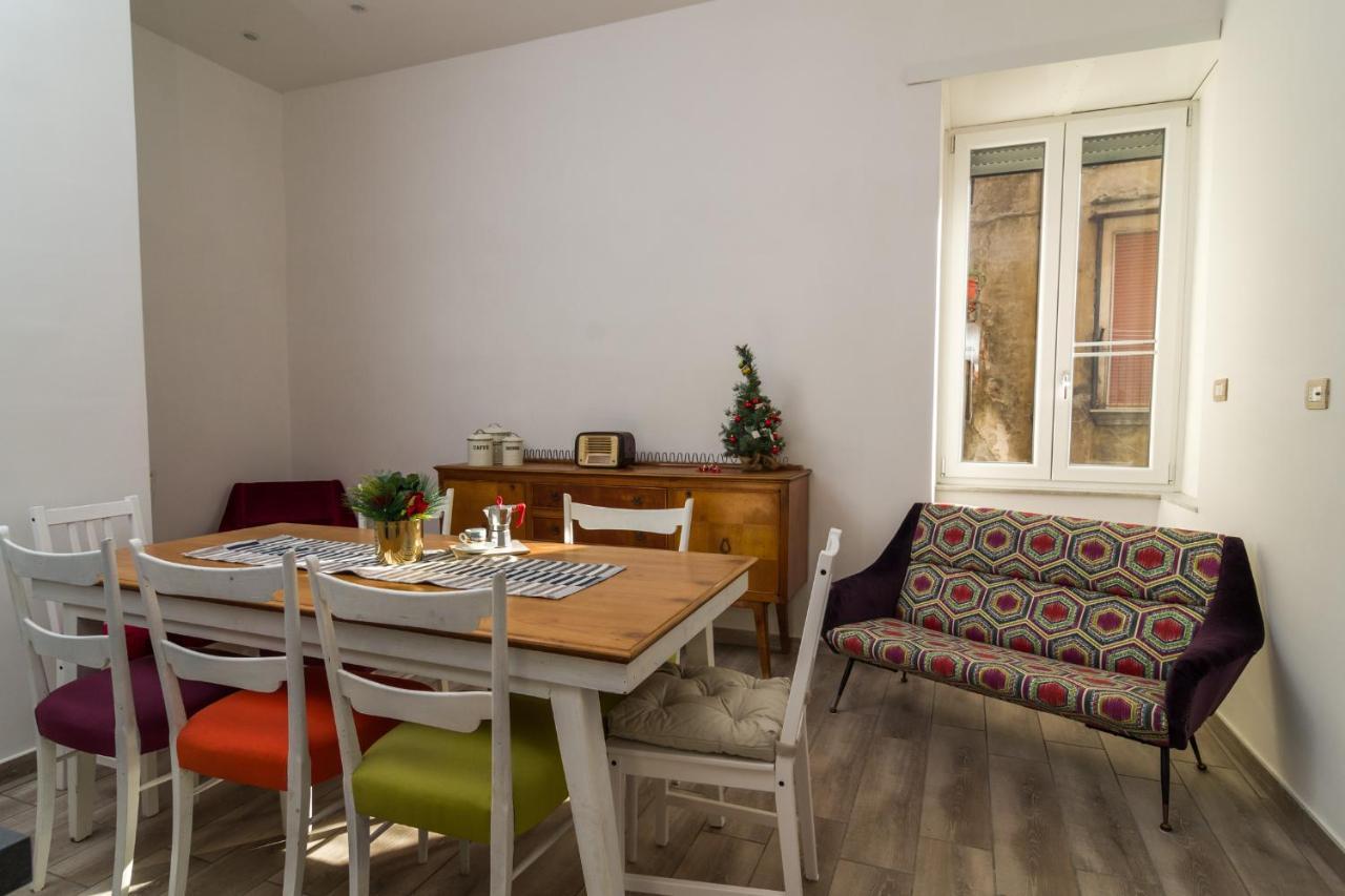 Giu Al Centro Bed & Breakfast Napoli Exterior foto